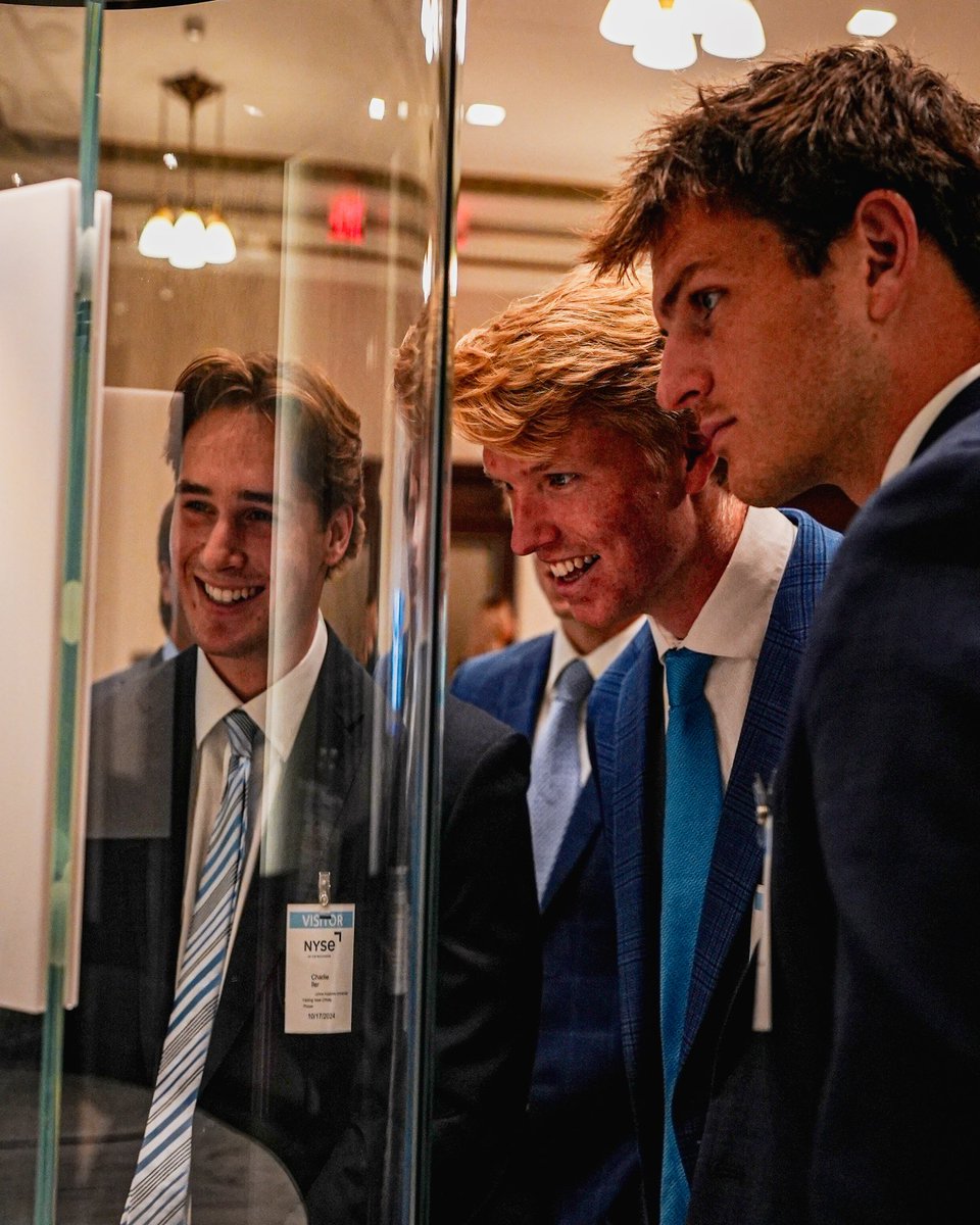 jhumenslacrosse's tweet image. Last week, we took a trip to NYC for an incredible day of career development, alumni mentorship, and professional networking.

A huge thank you to all our alums who opened their offices, dedicated their time, and shared their experiences with us.

#Family #WeWantMore