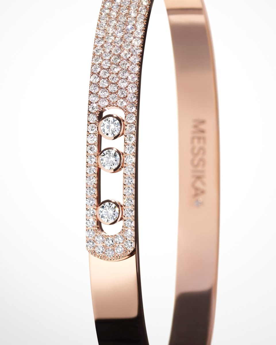 MessikaJewelry's tweet photo. The Move Noa bangle is a timeless symbol of elegance and power, with its three iconic diamonds in constant motion. 

Discover more at https://t.co/l3tDcOyrME.

#Messika #MyMoveMyWay #DisruptingDiamonds https://t.co/BBBlDcL7UE