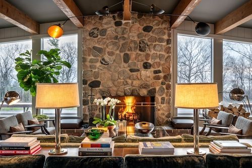 PetoskeyArea's tweet image. Great little stop along the Tunnel of Trees scenic route in Harbor Springs with a Fireplace Lounge that is open to the public for cocktails and small bites. Click the link for the full details!
buff.ly/3UdVRKI 

#TunnelofTrees #PureMichigan