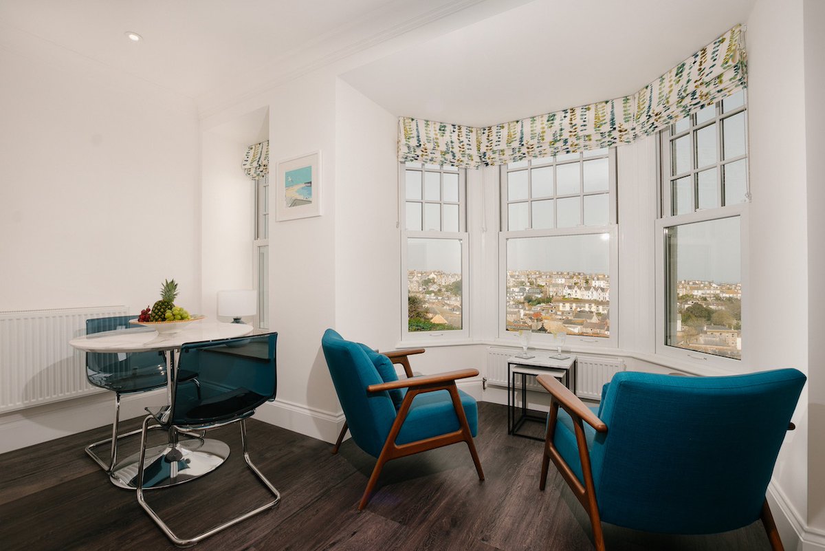 CornishEscapes_'s tweet photo. 💙 Escape of the week 💙

Harbour Vista, a homely one bedroom apartment overlooking St Ives Harbour is our escape of the week.
https://t.co/wa5bVZ8wQ2 https://t.co/9qeELDxvAo