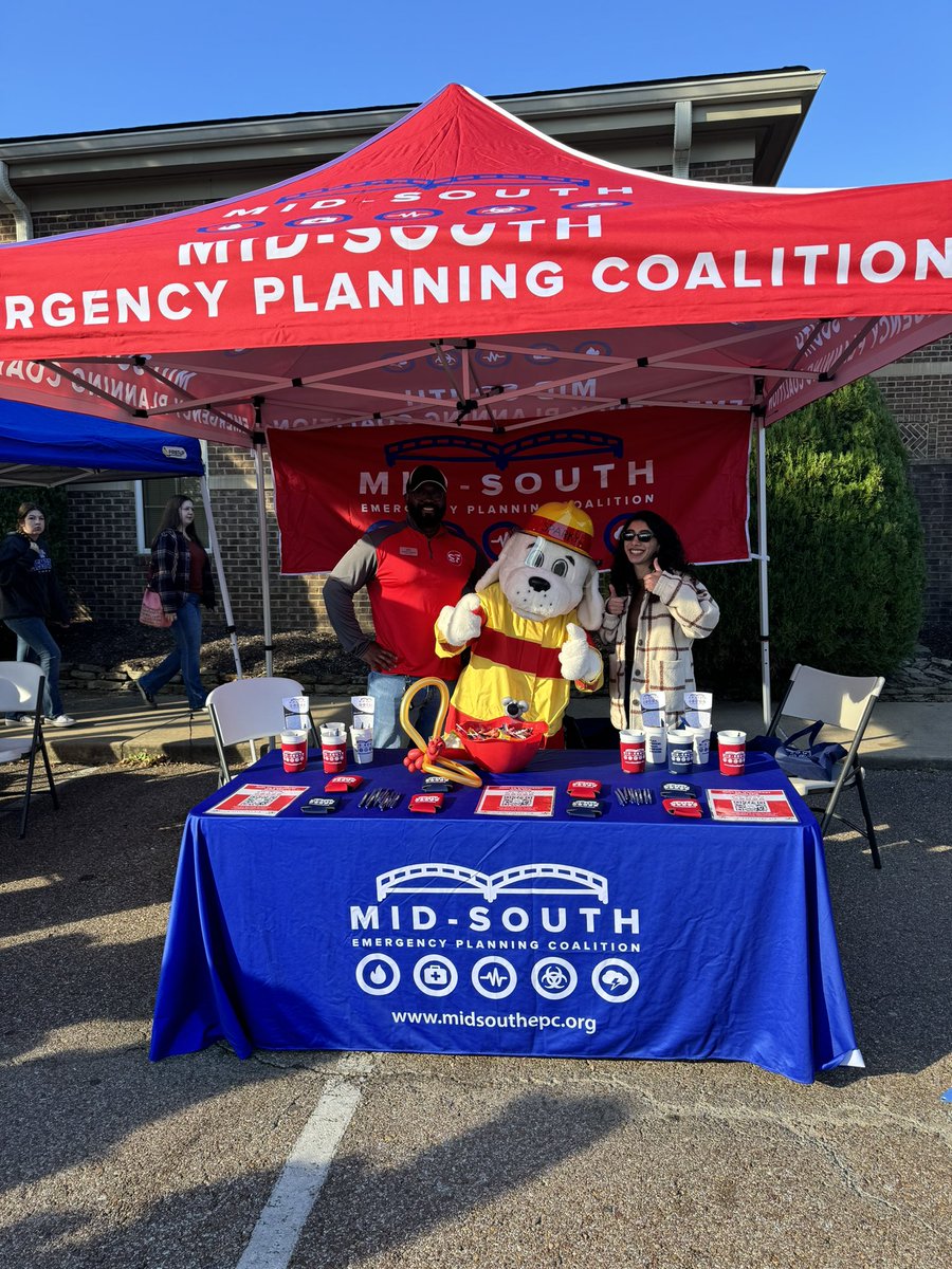 MSEPC__'s tweet photo. We had an amazing time last weekend at the 42nd Annual Pancake Breakfast hosted by the Bartlett Fire Department! 🥞 
We are proud to be one of the chief sponsors for this wonderful event. 🚨
A big thank you to everyone involved for making this event so special! 🔥 https://t.co/UMFdX3fwU7
