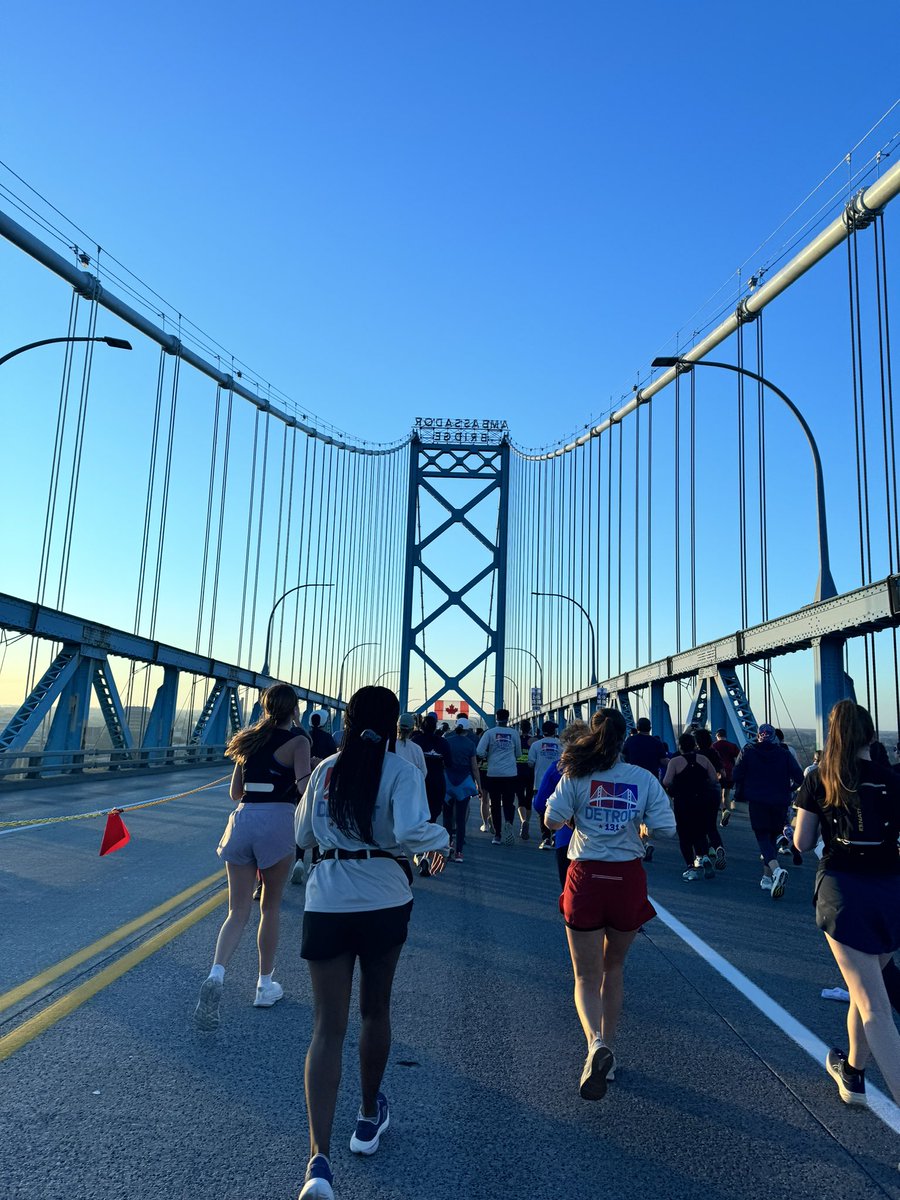 DanaDWhyte's tweet photo. I woke up on New Year’s Day this year to my mom telling me she signed up for the @FreepMarathon international half marathon. After getting over the nerves, I decided to sign up with her. 12 weeks, 140+ training miles and one finish line later, WE DID IT! 

#HalfMarathonFinisher https://t.co/EGKSNUjBFi