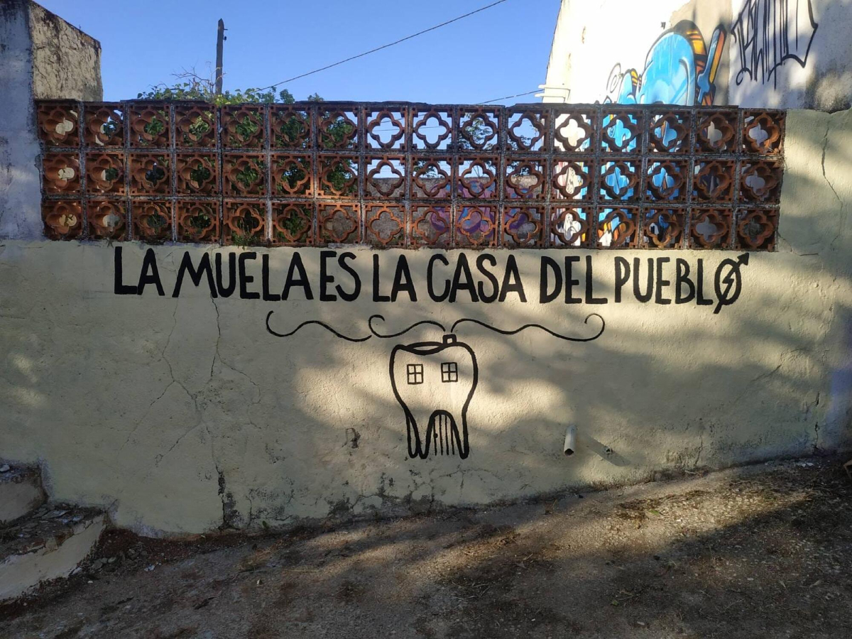 ElSaltoDiario's tweet photo. ✍️ Opinión | Dolor de muelas:
"En defensa del CSOA La Muela de Cáceres, de quienes se atreven a disentir y organizarse."
Por José Manuel Rodríguez Vallejo, profesor de instituto.
https://t.co/goFS2CQuvg https://t.co/9AftWt5QUh