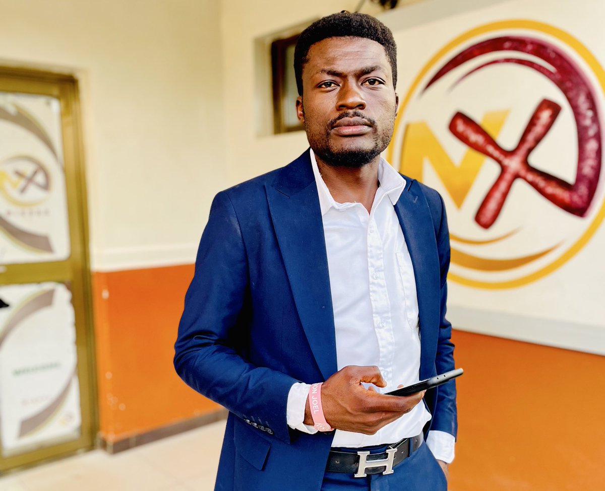 Dominique Ngombe tweet media