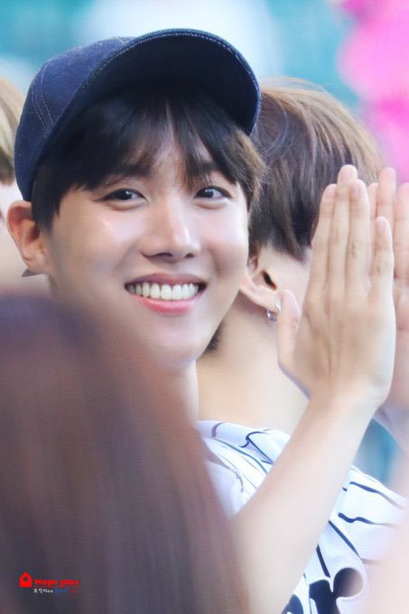 ریپ &amp; ریت می‌کنید برای خورشید زندگیم ؟ 
JHOPE OPINING PITCH
JHOPE KIA PITCHER
CONGRATULATIONS J-HOPE
#JhopeOpeningPitch
#JhopeKIAPitcher