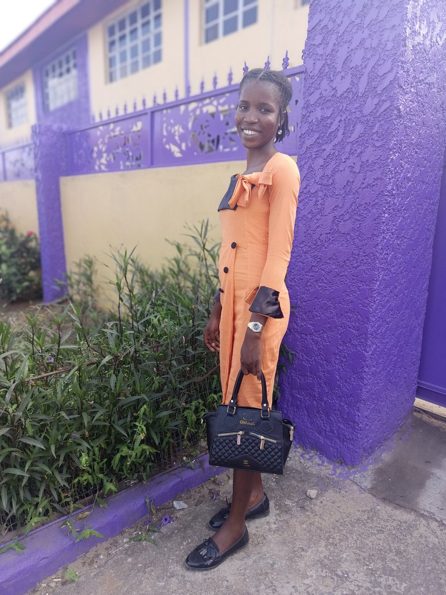 DCATHYCOUTURE01's tweet photo. "Monday style inspiration #Orange gown#FashionMonday "🧡🧡🧡🧡
"Gowning up for the week ahead."
"Orange Crush alert"
"Elegance in the every fold"
Made by DCATHYCOUTURE 
We await your order 😉😉😉

https://t.co/cuKuAo0VrE https://t.co/LSikJSF4yb