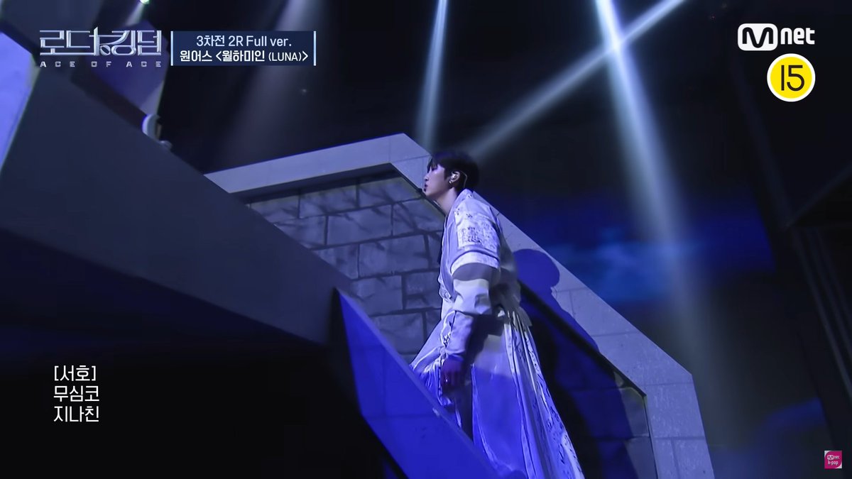 DandelionMoon90's tweet photo. Performing arts of ONEUS ②

Even Seoho's hanbok has the hangul which matches with the painting! DETAILS! 💯

#ONEUS #월하미인 #LUNA #로드투킹덤 #ROADTOKINGDOM #ROADTOKINGDOM_A https://t.co/pWmihgXj9E