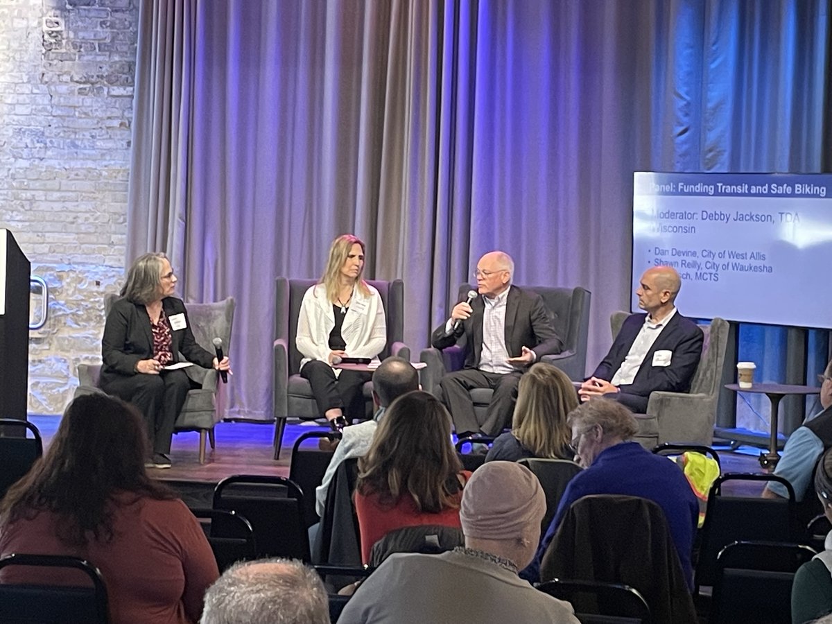 DevorPR's tweet photo. Amazing roundtable from @MobiliSEWIs @BikeFed @TDAWisconsin in exploring transportation choices for workforce &amp; quality of life. Encouraging to hear of @CityofWaukesha @westalliswi partnering with @RideMCTS for more effective regional transportation solutions. #transit #Mobility https://t.co/RktpJIyzZq