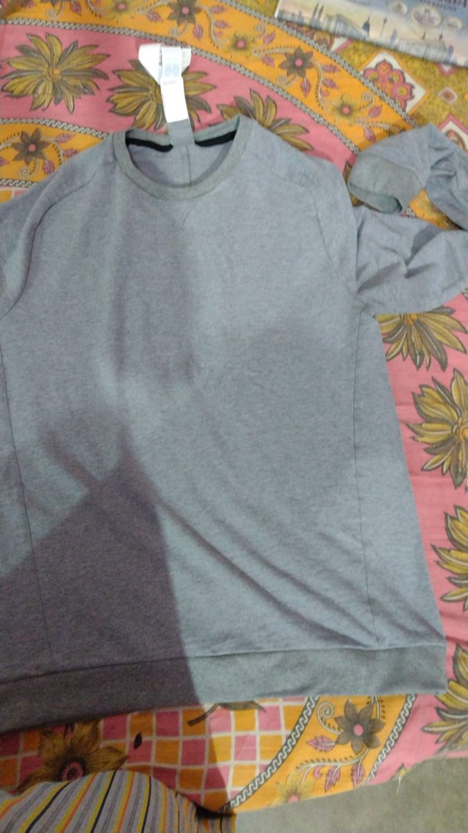 PankajGupta2014's tweet photo. @Decathlon_India u sold  me these -  but I received the used dirty smelling clothes attaching screenshot . Tried to call customer service but nothing work. Ur delivery partner @help_delhivery is rescheduling pickup again and again without any notice. https://t.co/gOIBkfMc5u