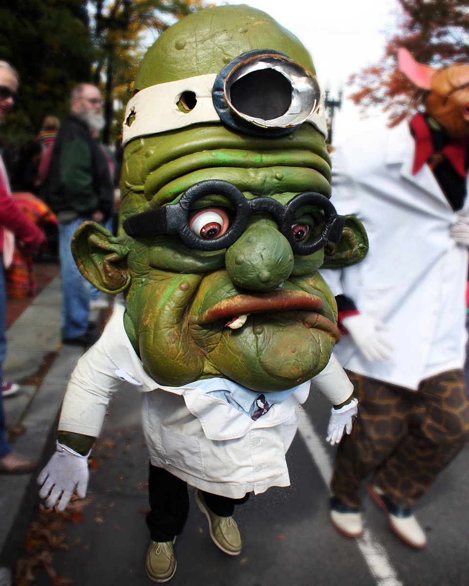 paulsportrait's tweet photo. From a past #HonkFest............. https://t.co/BGpOfzGUiP
