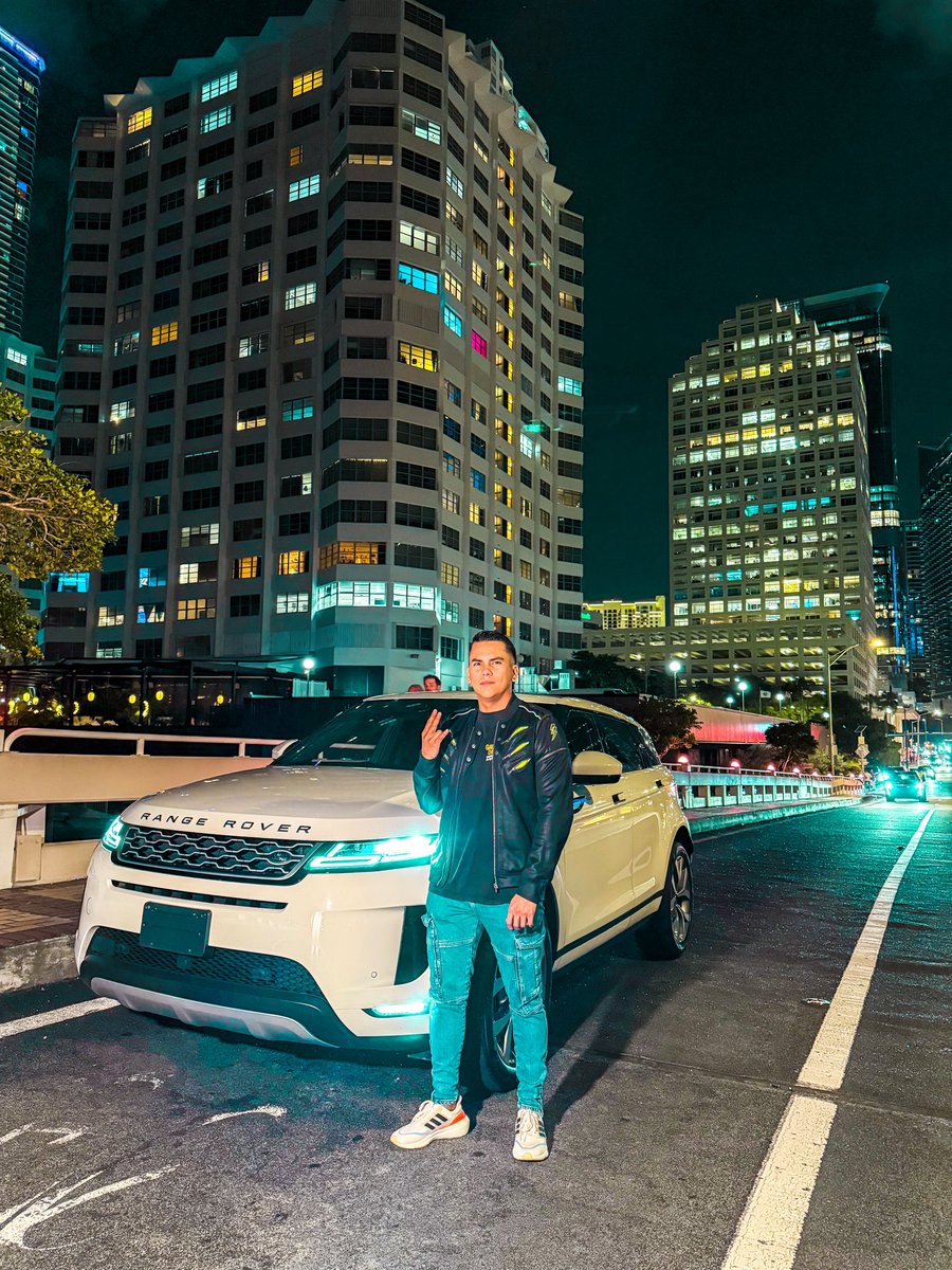 waltermona's tweet photo. MIAMI 🇺🇸🌃CIUDAD BONITA QUE CUMPLE LOS SUEÑOS DE LOS QUE SE ENFOCAN Y SE DISCIPLINAN 🚀 #WalterMona https://t.co/SEGtu15XQX