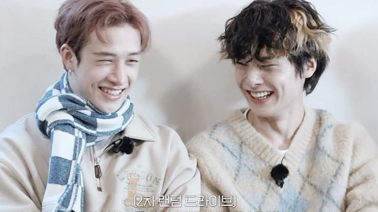_pineapple13's tweet photo. #chanjeong au

– И я хочу быть с тобой постоянно: не только в стенах театра или на общей прогулке, но и в любой другой момент.
– Ты... Это признание?
– Я типа анекдот рассказываю? Или что?

чонин думал, что никогда не сможет полюбить кого-то искренне, пока не встретил кристофера. https://t.co/fi5KfKVBuq
