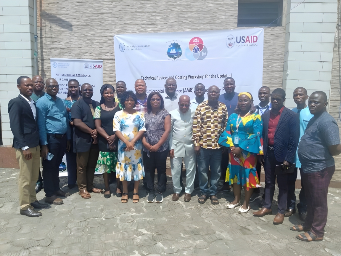 FAOLiberia's tweet photo. #FAO-ECTAD through it “One Health” approach conducted a technical review and costing workshop for the Revised #AMR National Action Plan of Liberia.
#ECTAD_liberia
#Better_Life
#Better_Environment https://t.co/lnZN5yJciE
