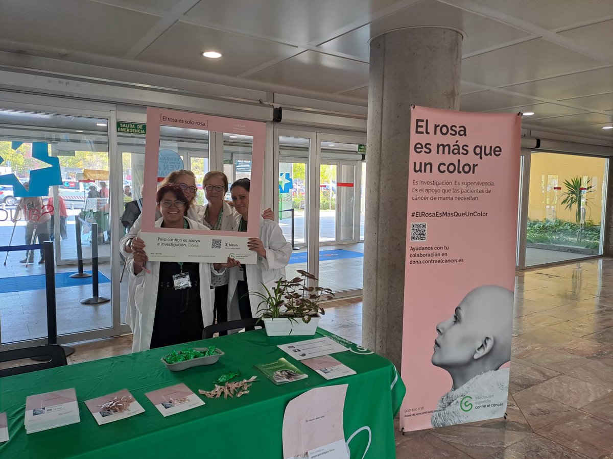 mgarciacid's tweet photo. Voluntariado @ContraCancerMAD  y personal sanitario de hospital onco-hematológico en #HUFA celebramos el día mundial del cáncer de mama #ElRosaEsMásQueUnColor con tú aportación es más investigación y más apoyo para pacientes y familiares https://t.co/vxwadgmzSe