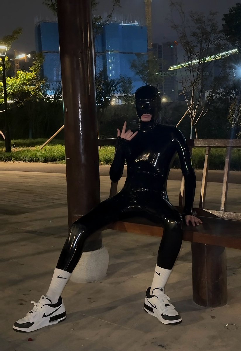 🤘