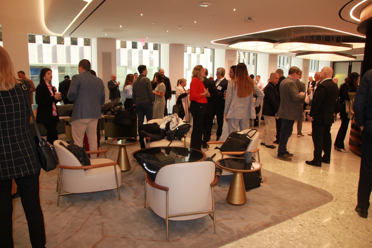 The 2024 Brazil Economic Conference took place last Friday, 10/18, in New York City, gathering over 100 representatives from the Brazilian-American business community. For more details and pictures, click here: ow.ly/IYKe50TPZv9 #BrazilUSCham #ChamberEvent #Brazil