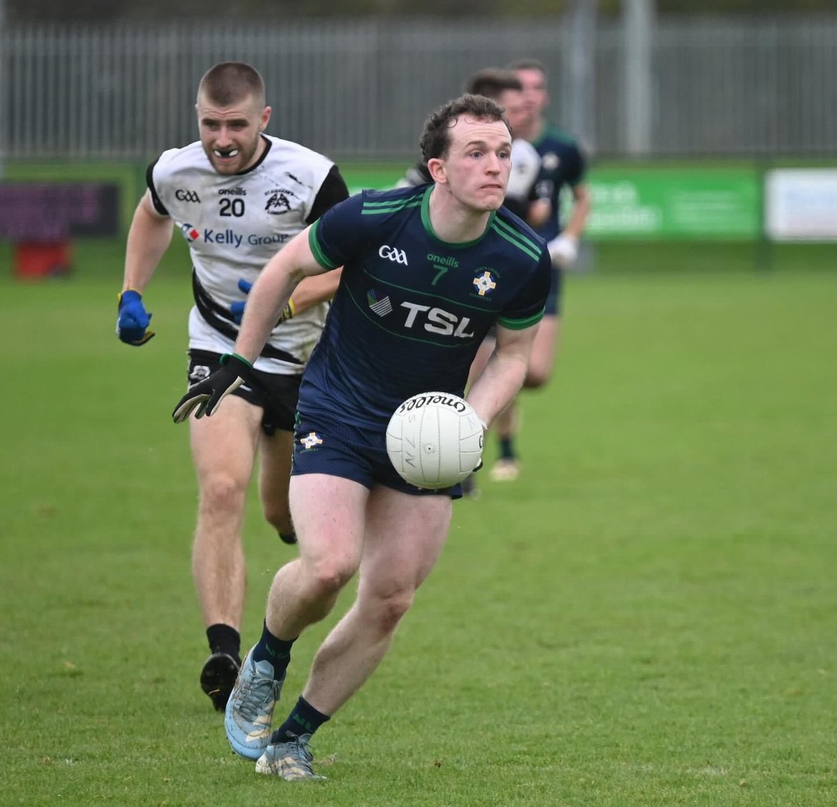 lwsupporters's tweet photo. Congratulations to our @LondonWelshRFC Irish winger Adam Dunne on winning the London Senior Football Championship title with North London Shamrocks @theshamrocks1 ☘️☘️☘️ https://t.co/e26yReeFcd