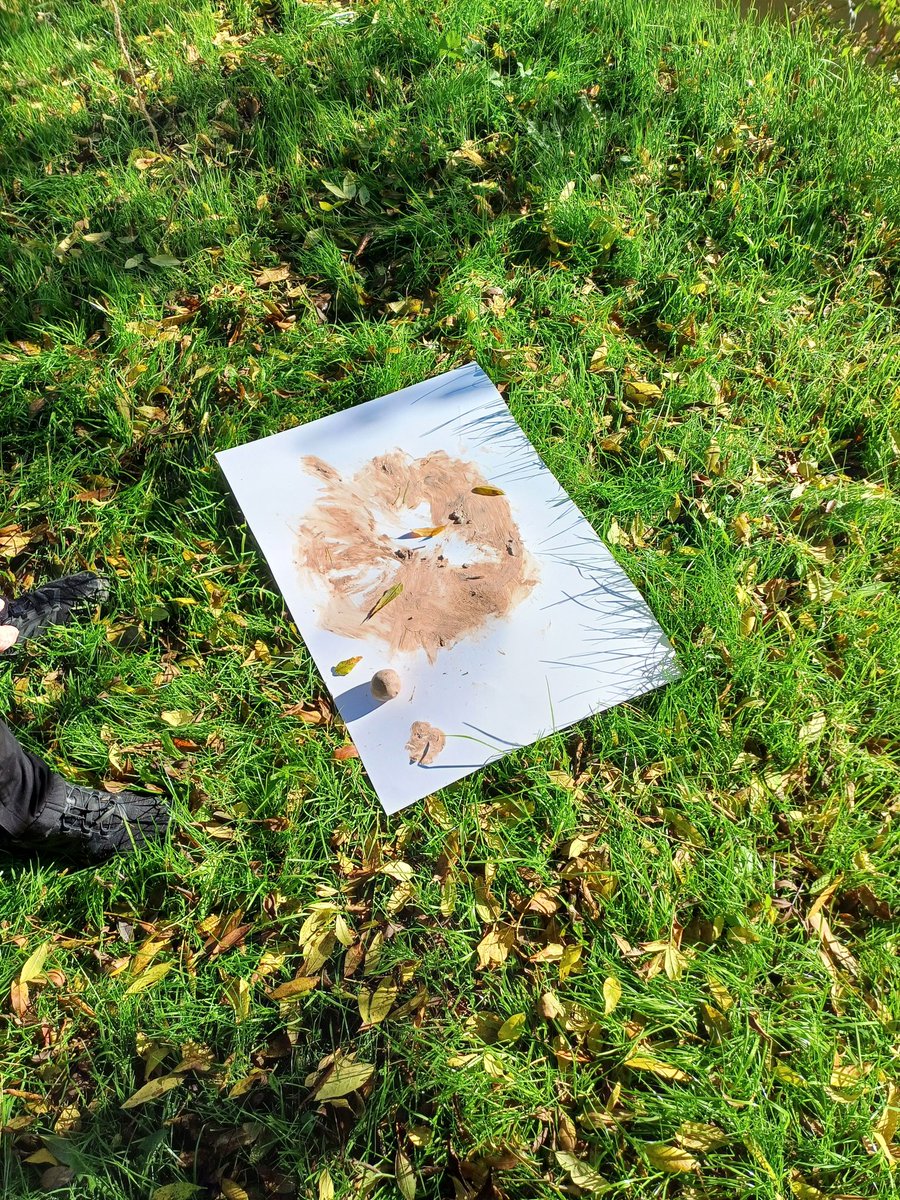 Excellente formation <a href="/ClasseDehors/">Faire Classe Dehors</a> Merci à Nadia PEMF et Lucile de #NatureEnvironnment17 ainsi qu'à tous les enseignants participants très motivés ! Des perspectives pour <a href="/ecolecharron/">ecolecharron_17</a>