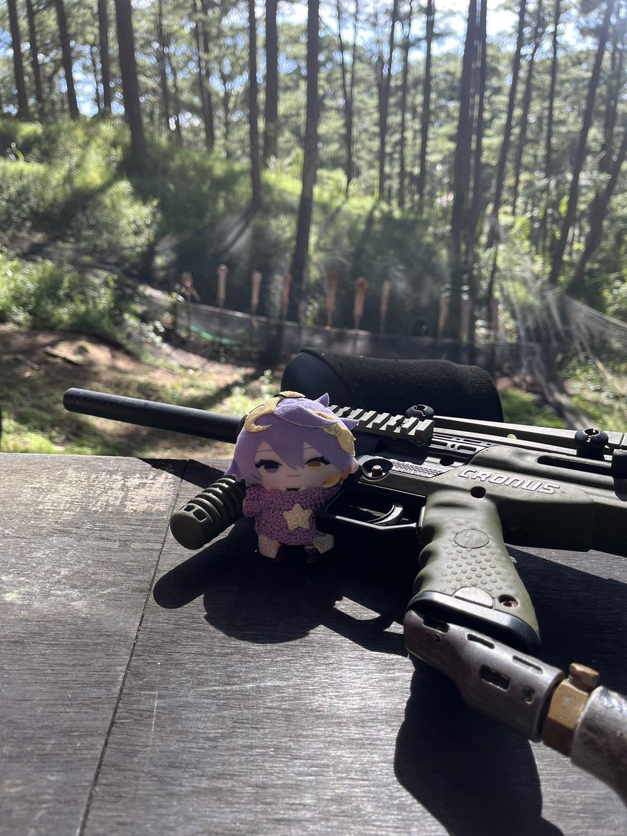 flowerpuffguurl's tweet photo. Today I took astapape to the shooting range to pew pew with some paintballs (that kinda look like dragon balls lol)

Had a lot of fun as usual! 💜

 #AsterArcadia https://t.co/zfdJ1WAh33