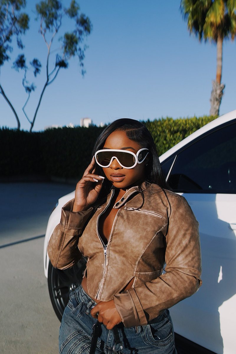 reginae_carter1's tweet photo. They Want it ! She Got It ‼️ https://t.co/DpuzMkYeZr