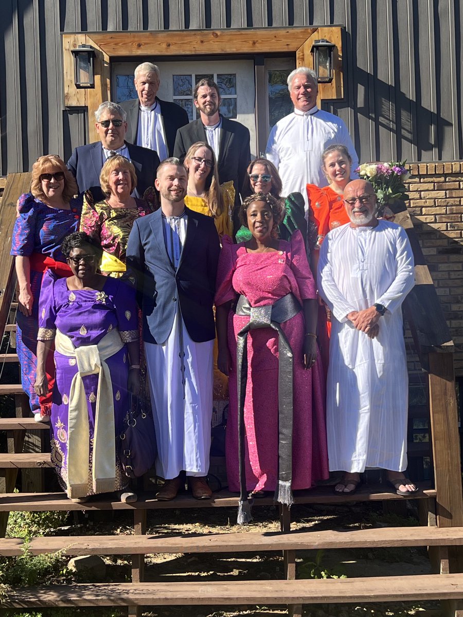 Family photo at the wedding ritual