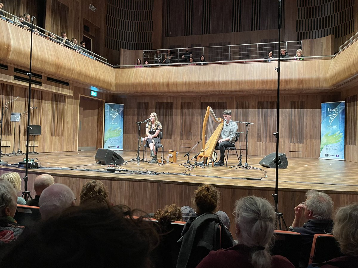 harptomas's tweet photo. Super Gala concert to finish National Harp Day, in an outstanding venue! https://t.co/Zvy3uN44Jr