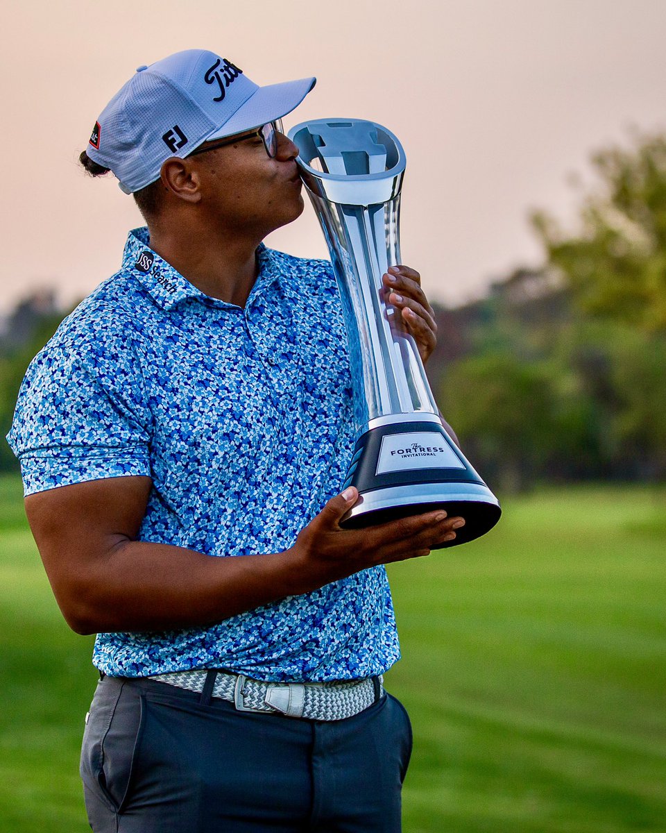 Congratulations to Robin Williams who won the 2024 Fortress Invitational. 🏆

Was Williams part of your picks last week? Comment below 👇 

#GolfChamps #FortressInvitational #SunshineTour