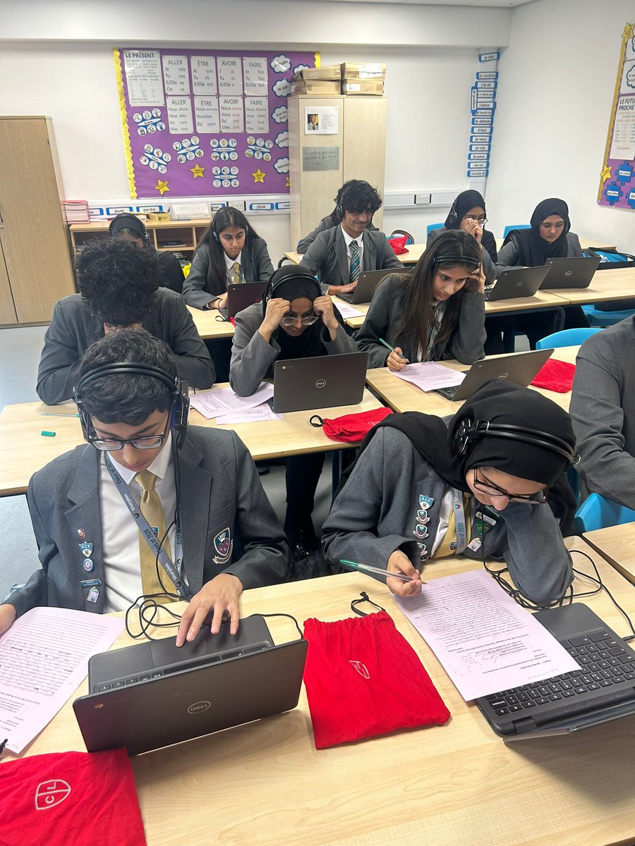 Sharples MFL (@sharplesmfl) on Twitter photo Year 11 have been working to improve their written French, watching their own personal verbal feedback videos <a href="/SharplesSchool/">Sharples School</a> 🇨🇵 Year 11 have been working to improve their written French, watching their own personal verbal feedback videos <a href="/SharplesSchool/">Sharples School</a> 🇨🇵