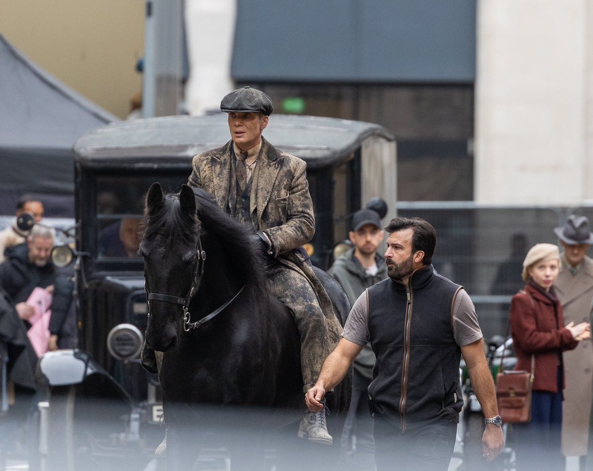 OMG Look at him! 

#CillianMurphy on set of the #PeakyBlinders movie.