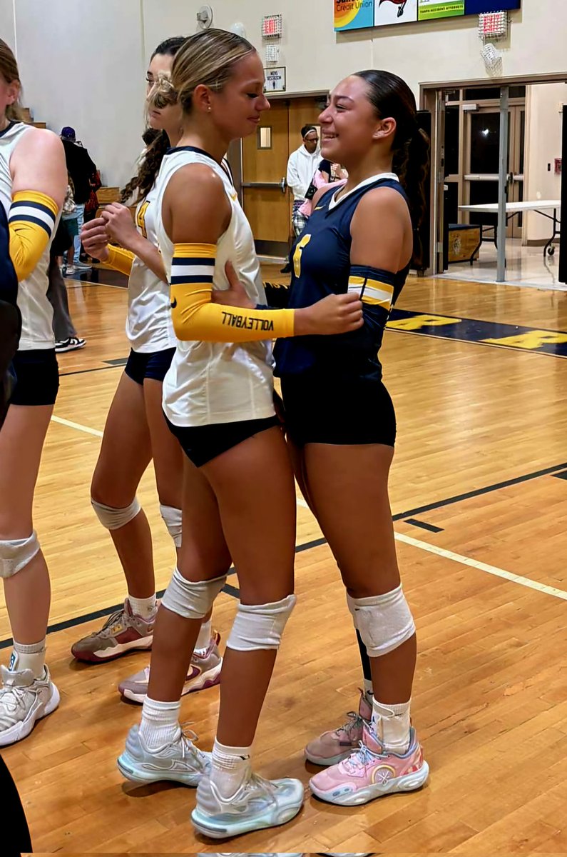 Last time on the court with my sister.  💔