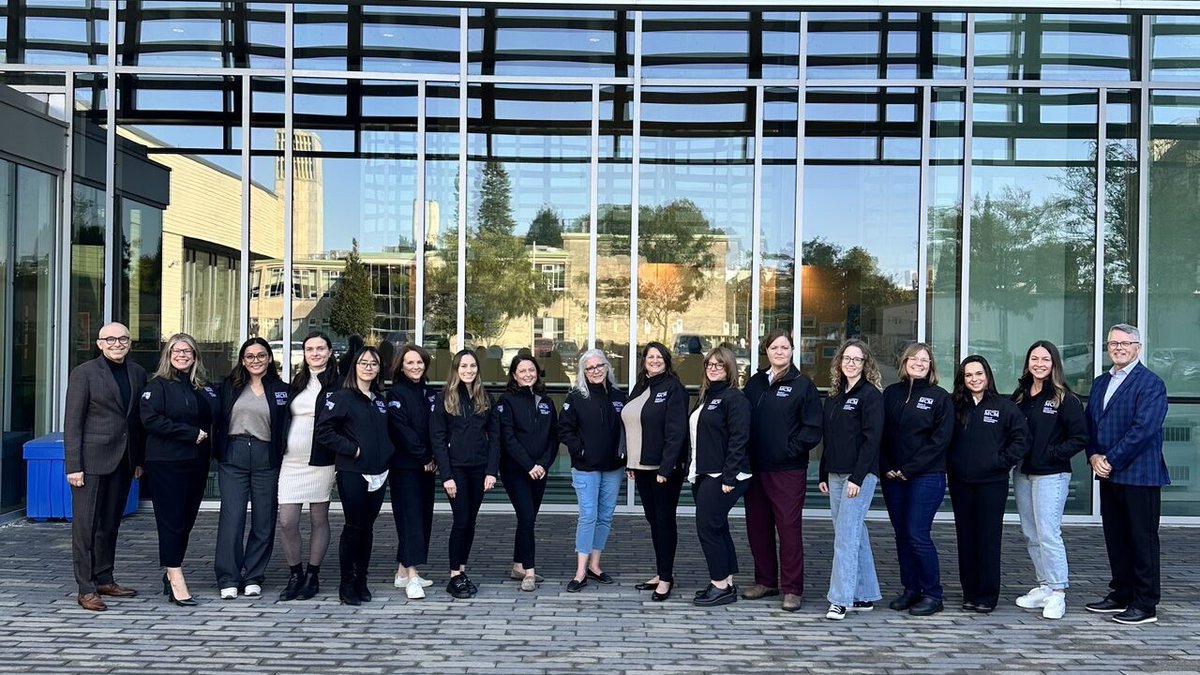 alexsevigny's tweet photo. We had a wonderful @McMasterMCM Fall Residency. We welcomed our new cohort, #MCM18 - a fantastic group of leaders from across Canada who have taken the MCM to boost their careers, increase their leadership skills and confidence, and build a powerful network of likeminded people. https://t.co/WQ6aq6hlbT
