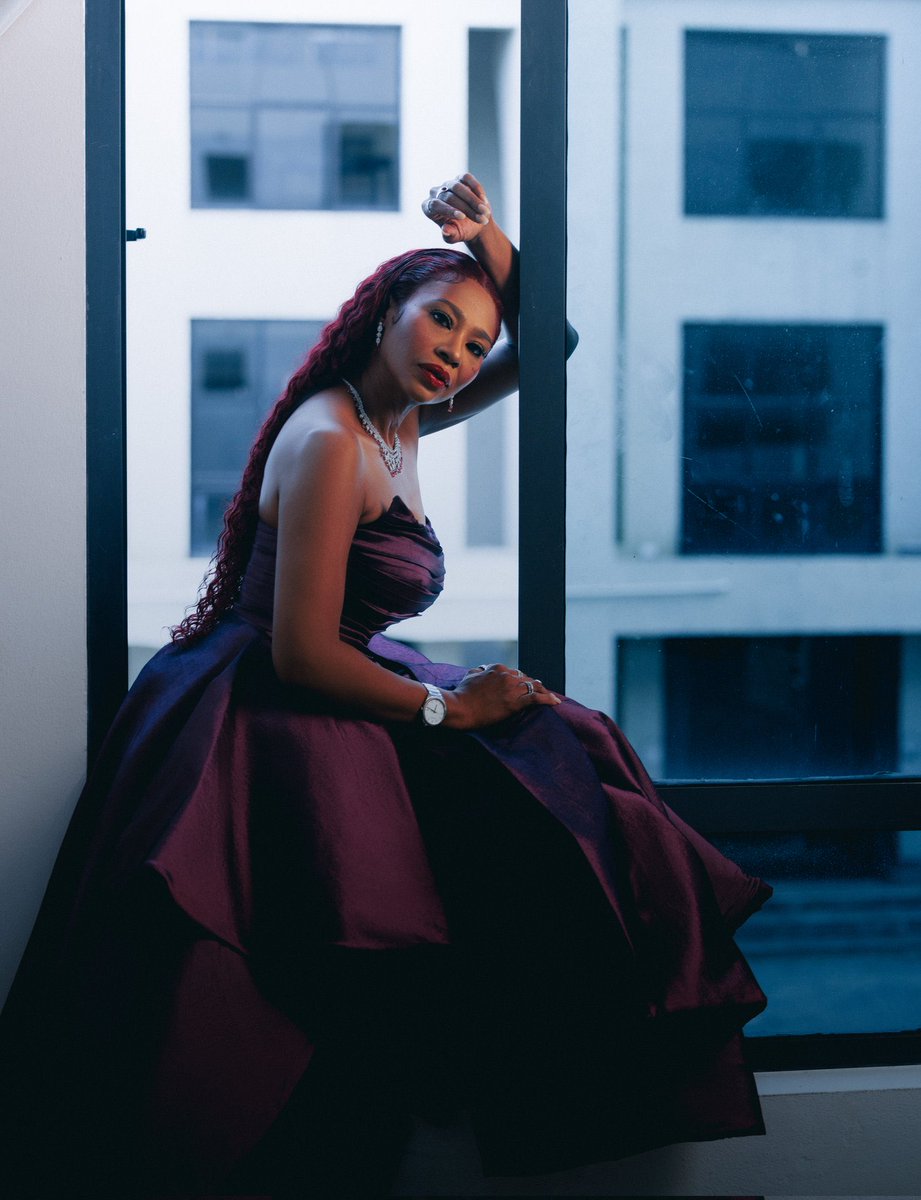 the49thstreet's tweet photo. Happy 50th birthday, Nse Ikpe-Etim 🧡 https://t.co/0joGTdJTtO