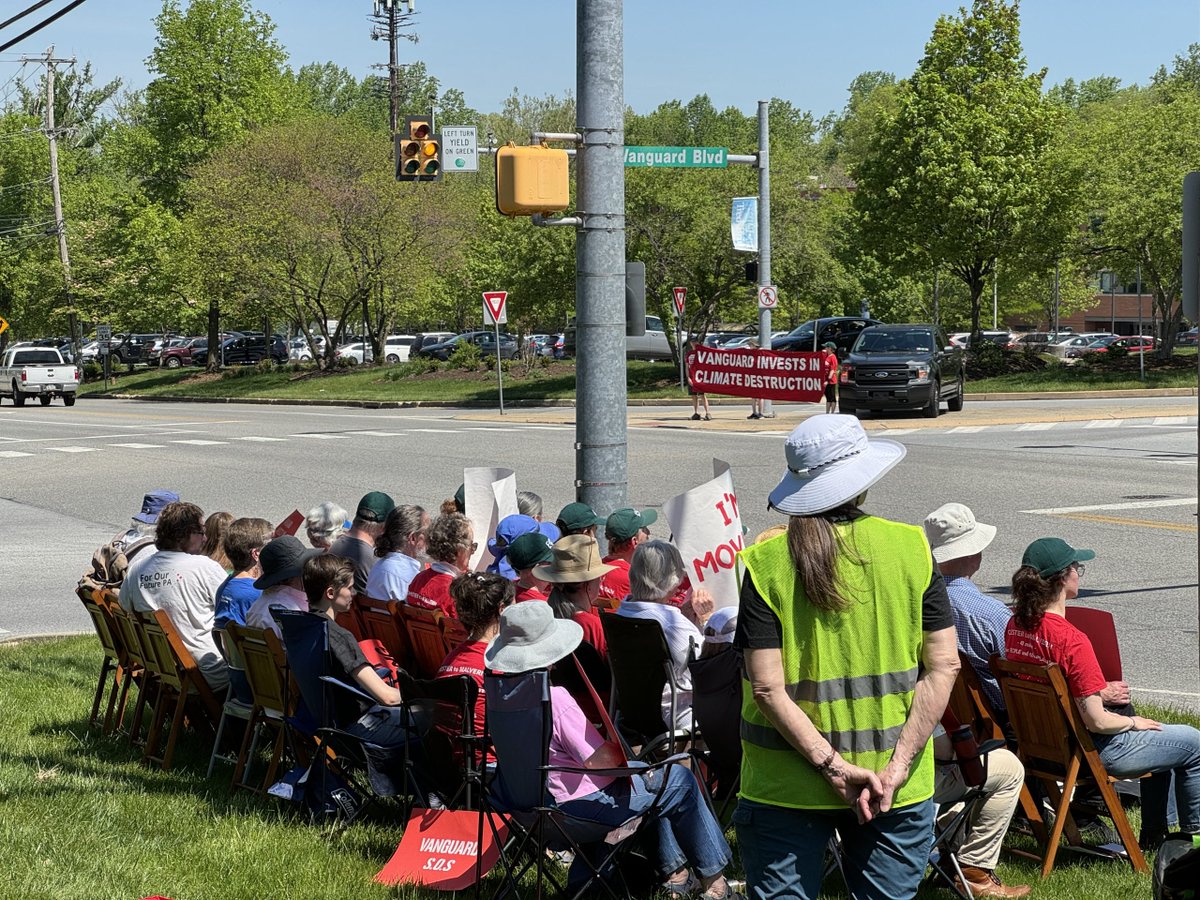 IntentEndowment's tweet image. Great to see our network member, Sphere, featured on the Reveal podcast from The Center for Investigative Reporting in a conversation on how retail investors’ money may work against their values and what can be done to align them with a sustainable future.
bit.ly/3YxbteW