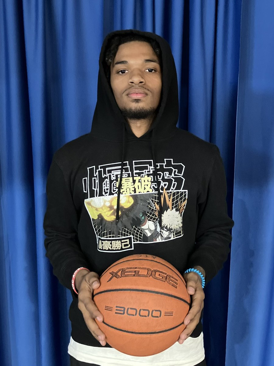 HoopsAiken's tweet photo. Alexander Livingston Jr. Had an excellent performance!! standing at 6’0 ft 200! dropping 18 points, 7 rebounds, 5 assists &amp; 1 block! amazing athlete &amp; very fundamental and will be a very huge part of his college team!!! @GodChosenOne11 https://t.co/2WyjgE2FZB