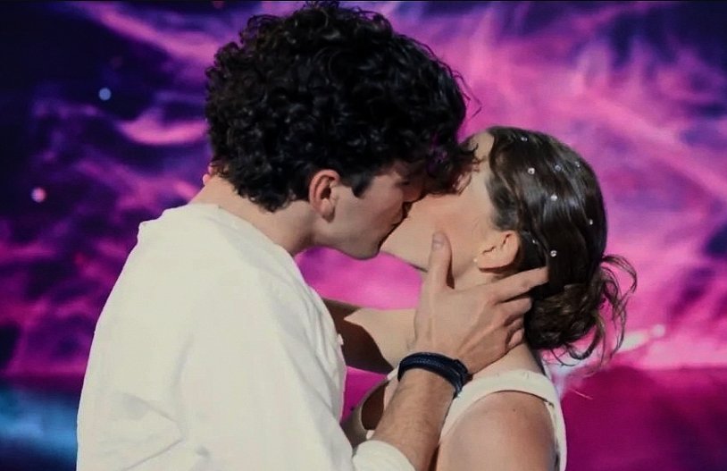 this_isme_22's tweet photo. Estaba a punto de renunciar a la chica que amaba sólo para que Romeo no sufriera
Estaba dispuesto a nadar 30 km sólo para salvar la vida de Mei
Creó un vídeo para concienciar a la gente sobre la donación de órganos
Otto, el hombre que todas las mujeres merecen tener 
#Margarita https://t.co/jTdjvhMDCN
