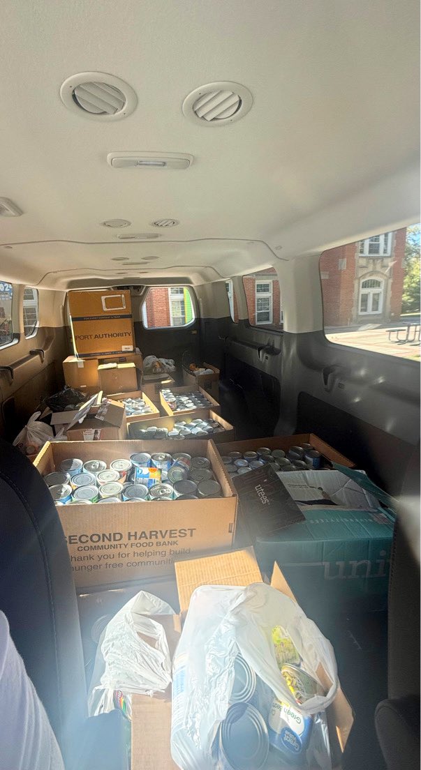 We are so excited to announce that we ended up donating 1,228 lbs of hygiene products, food, and more to the ministry center here in town! Thank you to everyone who donated! We had many goals achieved this Homecoming! ✨👏