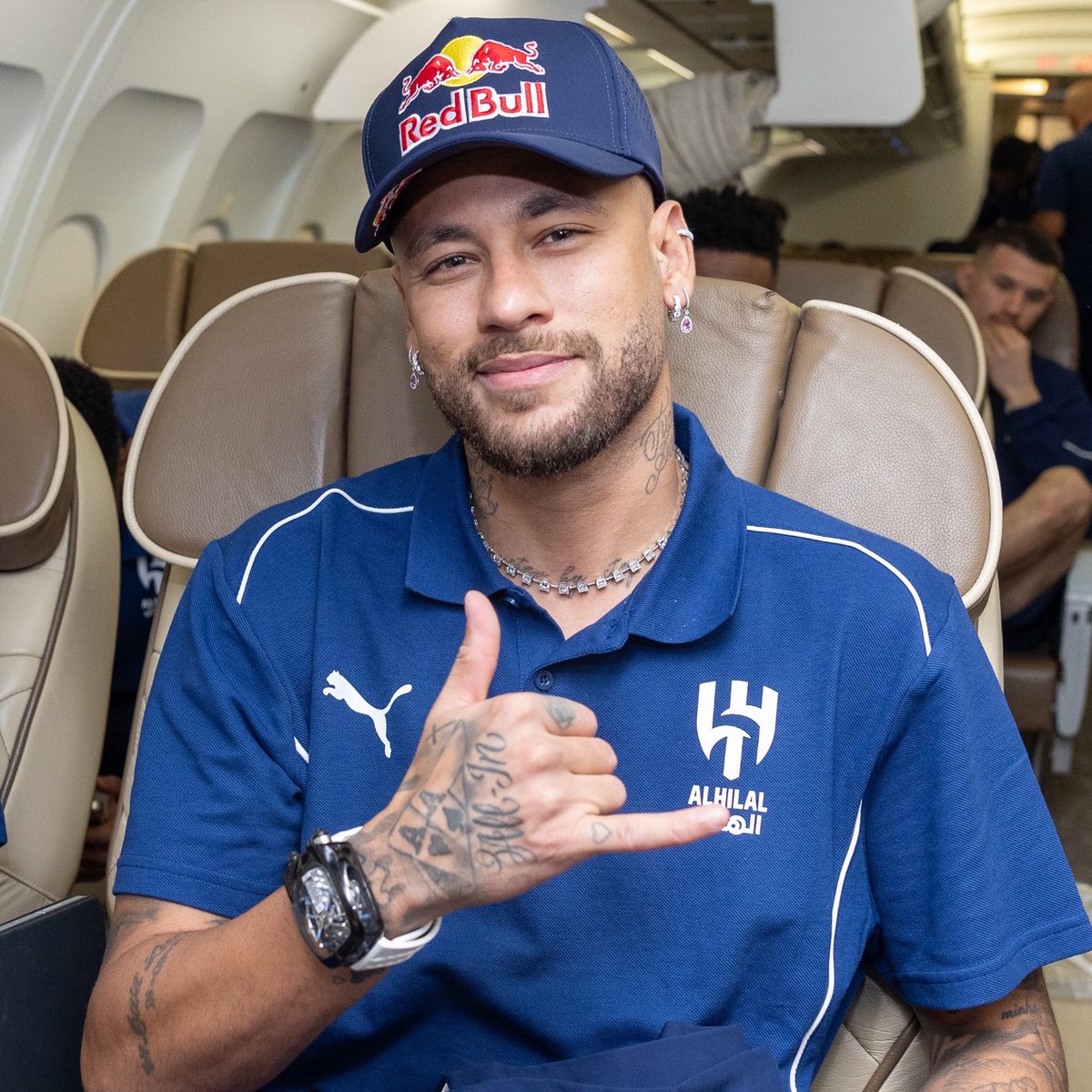 FabrizioRomano's tweet image. ✨🇧🇷 Neymar sends nice message to Estêvão Willian on breaking his record in Brazileirão…

“Congratulations Estêvão Willian for breaking the record! I hope you continue shining &amp;amp; enchanting people with your football”.

“FLY ✋🏽😜🤚🏽”