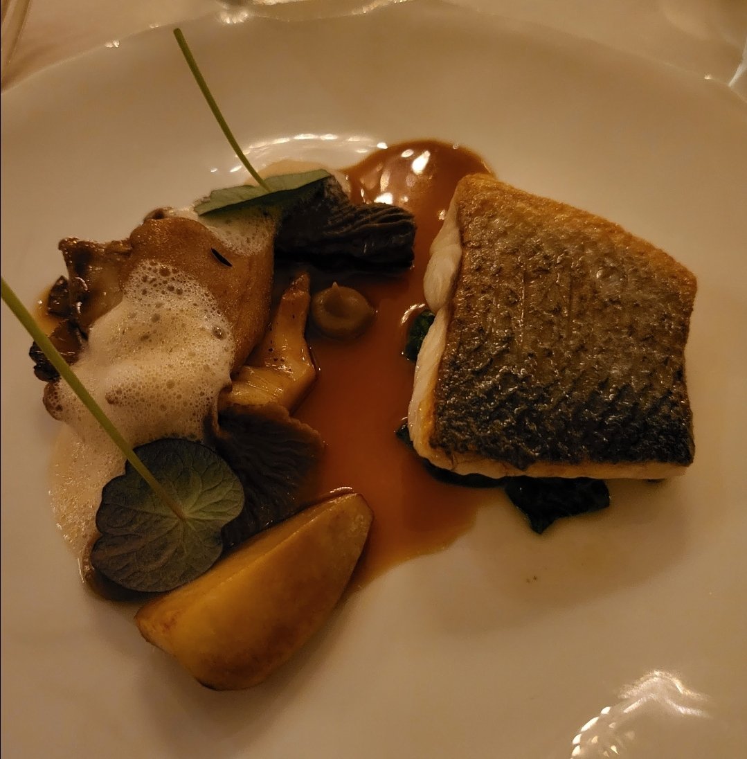 arvindmish's tweet image. Crafting a dish presentation injects personality in the dishes..
#plating #texture #FoodGasm #foodphotography #Foodie