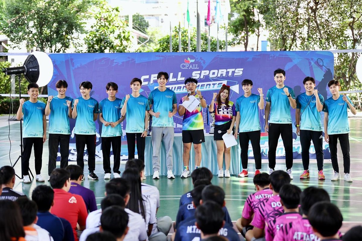 ping_prachya's tweet photo. ขอบคุณ CP ALL ที่ไว้วางใจพวกเรา 😛🙏🏻🏐 https://t.co/3XOXh8mQT5