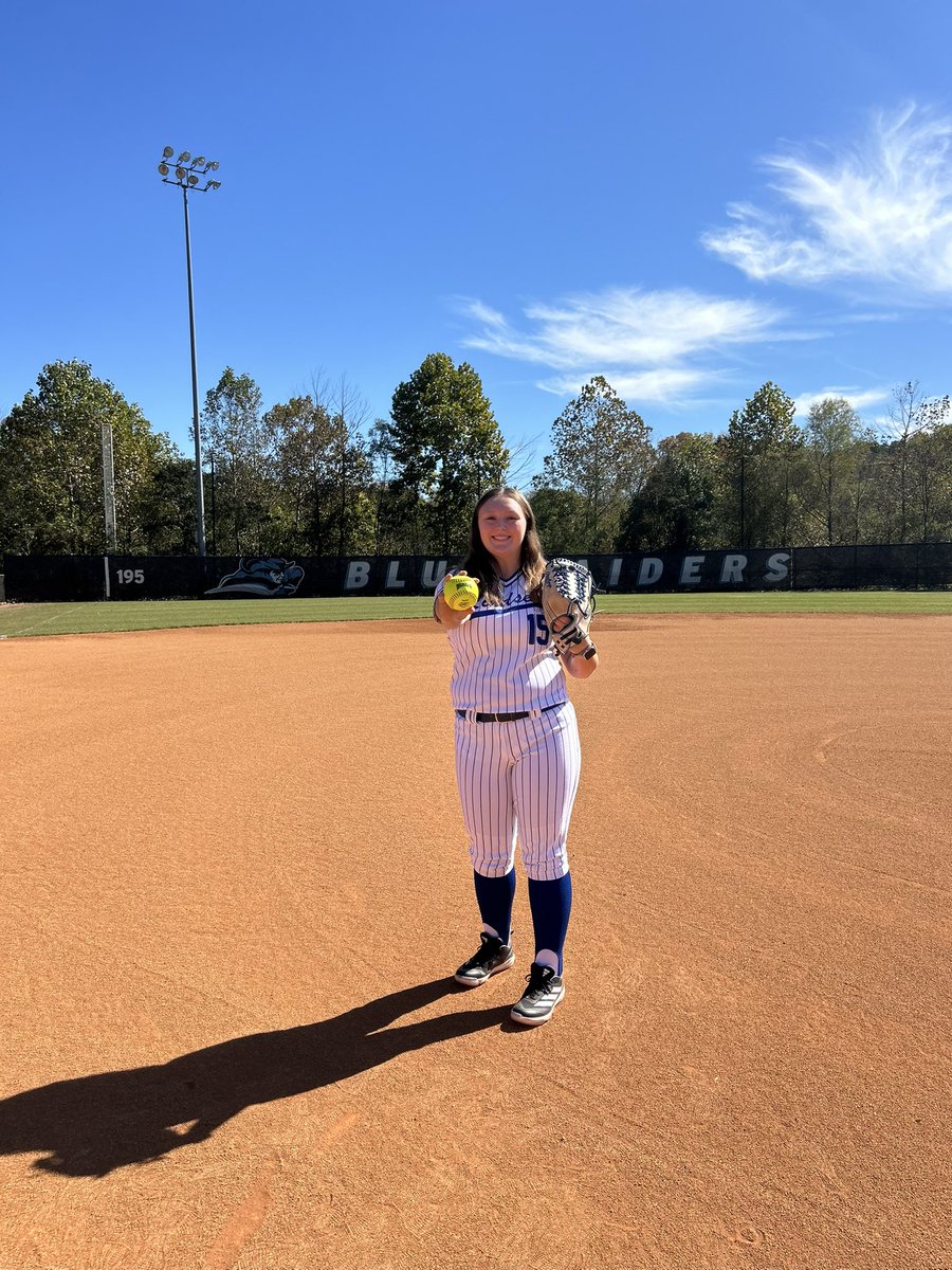 Emma Watkins tweet media