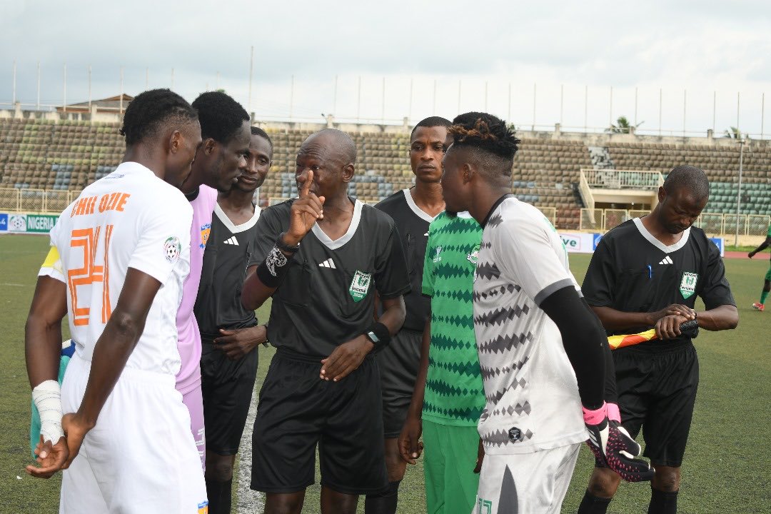EmmaOfori16's tweet photo. A slim win for us yesterday🙏🏿another clean sheet it was🧤🙏🏿now all focus is on Sunday🦁 #GYEDi🦁🧟♂️🧤 #MIGHtY🔥 #RIPRAFFA🥹🙏🏿🕊️ #upSUNSHINE🟠🔵 @ssstarsupdates @jargobann @naija_image @Mhounique1 @Iam_agt @mekus102 https://t.co/h6pTxJzUBT