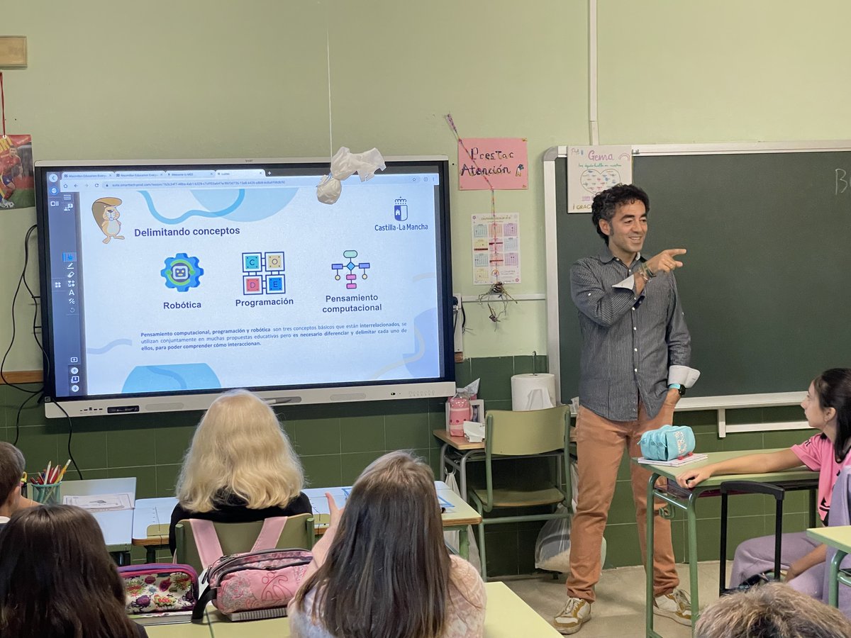 CEIP Mª Luisa Cañas tweet media