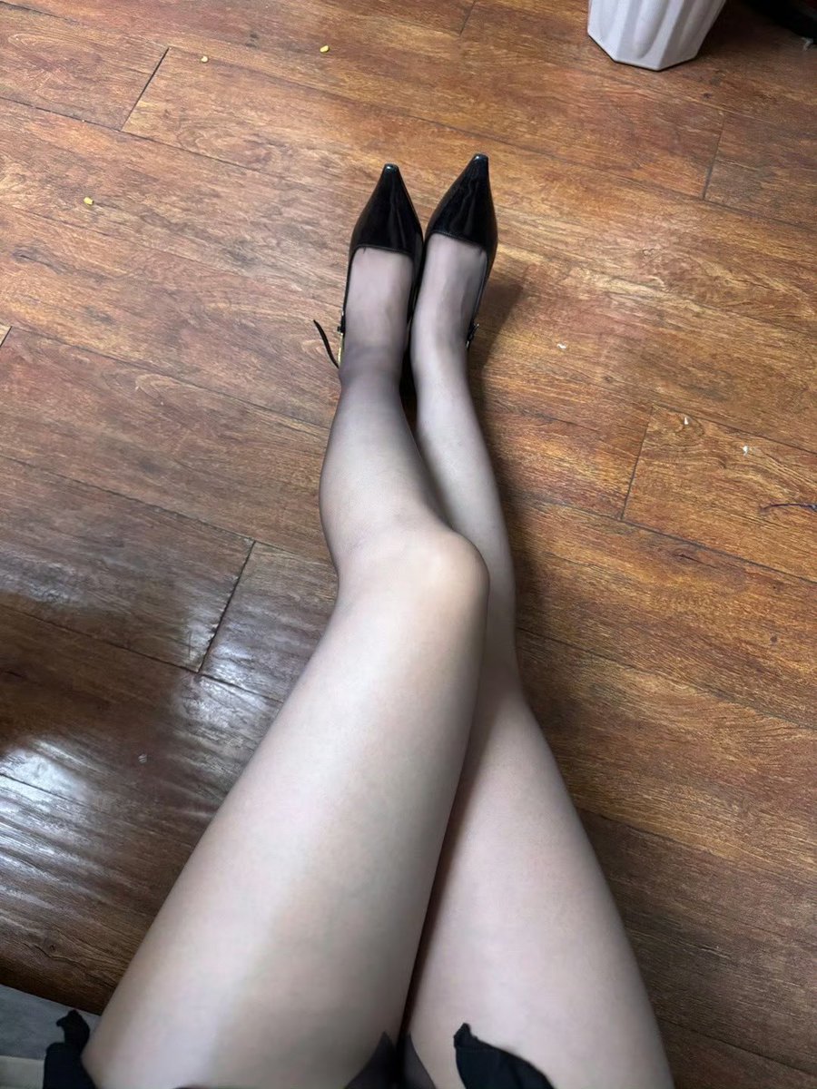 maomaoSSSS's tweet photo. 小狗爬过来受死 #女s #调教男m https://t.co/kDVXjDaRaZ