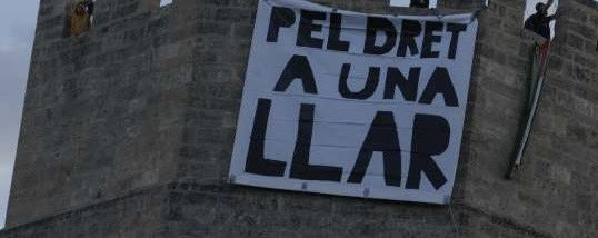 JovesXativa's tweet photo. El dissabte passat vam acudir a la Manifestació de València S'ofega on vam donar suport a totes aquelles joves que no podem arribar a final de mes i pagar el lloguer. Ja estem fartes de tanta especulació amb el preu de la vivenda https://t.co/ivzkXed2jp