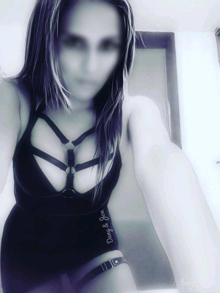 DanyJon_Sw's tweet photo. "No cualquiera te besa con los ojos.
Amo tu mirada.

Te amo más cada instante..."

Arturo Vela ✍🏻

#LunesDeSeducción 
#Hotwife
#Danyhotwife
#SwModeOn https://t.co/asTnxYxWPy
