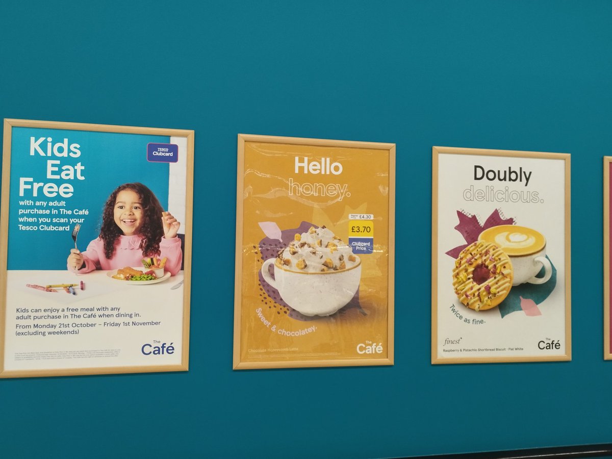 wangsbird's tweet photo. @Tesco Very embarrassing for both the customer (me) and the poor woman at the Yate cafe when the great big poster advertising the clubcard offer on your honeycomb latte turns out to have expired 4 weeks ago (according to the very teeny fine print that we examined afterwards) https://t.co/76Z5PSlUOC