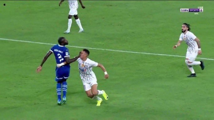 Nawaf_STATS's tweet photo. هل تستحق الأصفر الثاني والطرد؟ https://t.co/wSpkYOB5g4