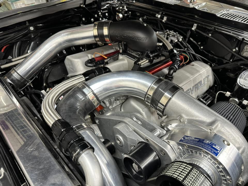 FuelAirSpark's tweet photo. It's MOTOR MONDAY! 🔥 Show us your engine bay and let’s see what makes your ride FAST! Whether it's serious horsepower or precision engineering, we want to see what’s under your hood. Drop your pics below! 💪🏁
📸 - Ernie Jensen
#fast #fasttechnology https://t.co/p6qy00ivsB