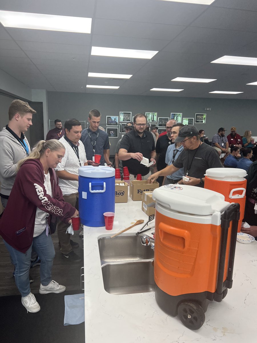 At Spartronics, fostering teamwork and collaboration is key to our success. This past month, our Logan facility enjoyed some root beer floats and a fun Kahoot trivia game. These moments help us connect, learn, and grow as a team. #TeamBuilding #Collaboration #Spartronics