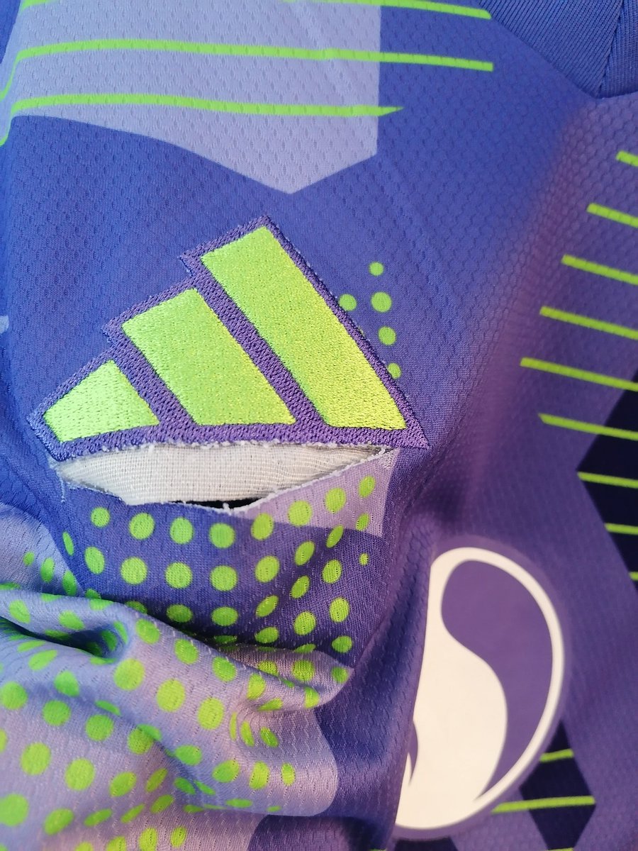 My son has worn this 3 times for training in, put it on today and I've noticed almost like a slit, along where the adidas logo, Has this happened to anybody else's top? He's gutted, bought it with his own money! <a href="/adidasfootball/">adidas Football</a> <a href="/adidasUK/">adidas UK</a> <a href="/ManUtd/">Manchester United</a>